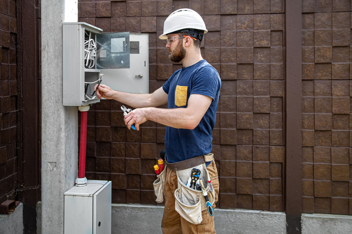 Five Important Questions to Ask Your Electrical Contractors in Winter Park, FL