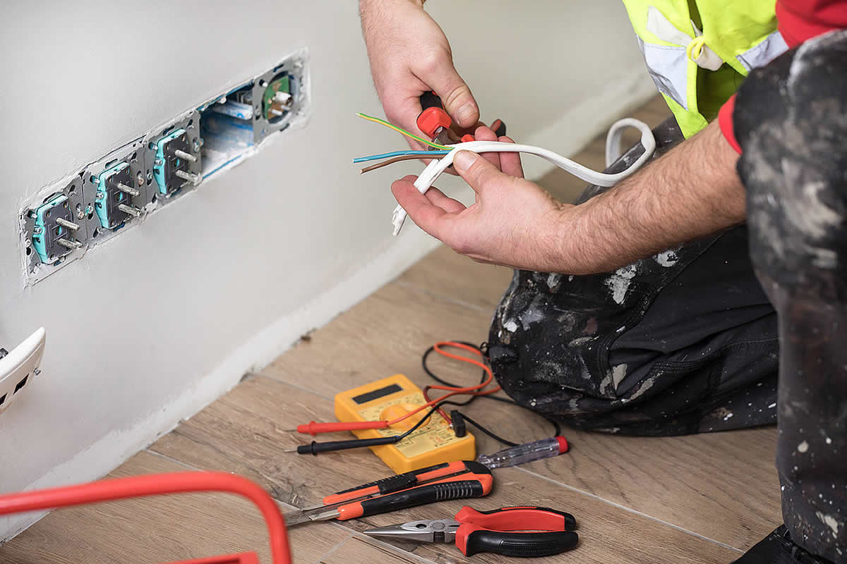 What Types of Jobs do Electricians Perform?