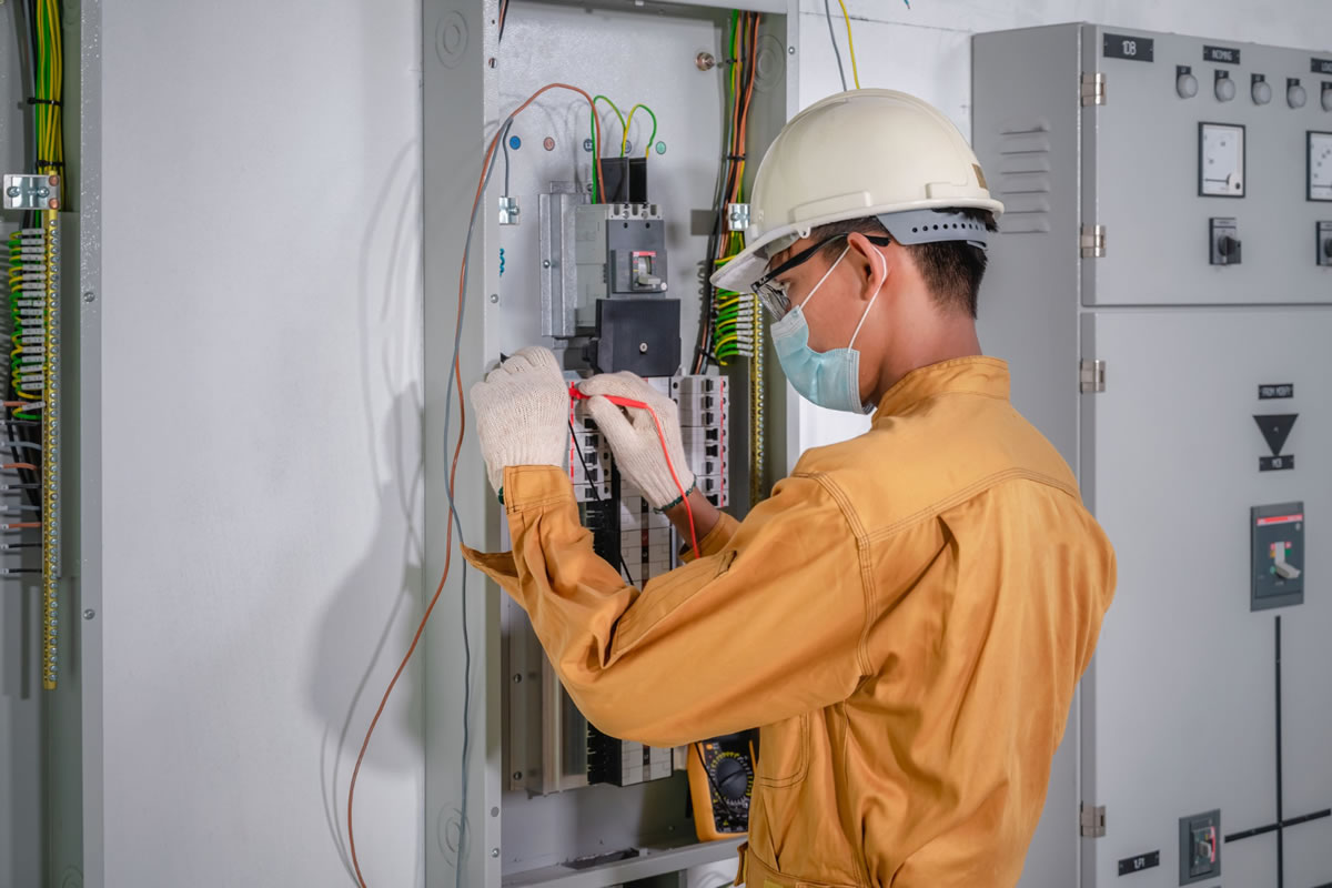 Seven Reasons to Hire an Electrician Instead of Doing Your Own Electrical Work
