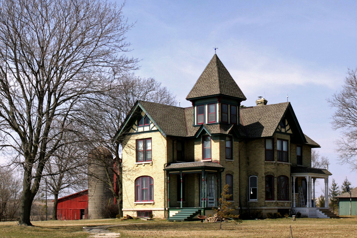 Common Electrical Issues in Older Homes